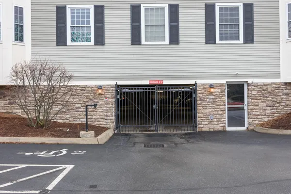 $479,000 | 81 South Williams Street, Unit 403, Burlington, VT 05401