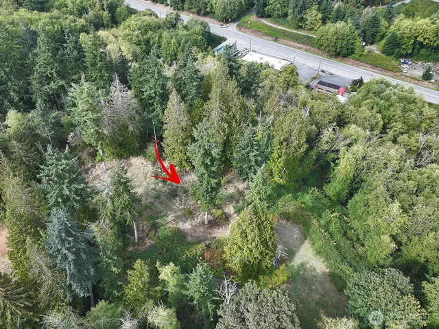 $395,000 | 9265 Highway 525, Clinton, WA 98236