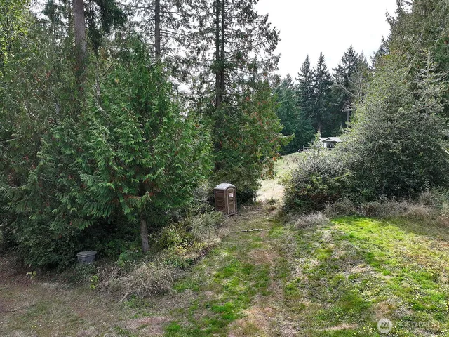 $395,000 | 9265 Highway 525, Clinton, WA 98236