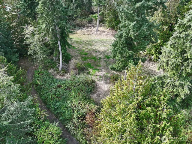 $395,000 | 9265 Highway 525, Clinton, WA 98236