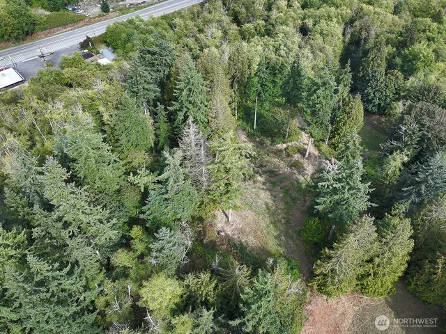 $395,000 | 9265 Highway 525, Clinton, WA 98236