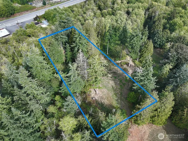 $395,000 | 9265 Highway 525, Clinton, WA 98236
