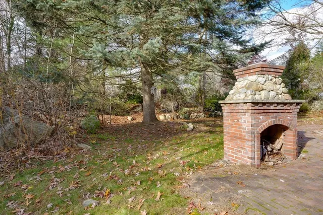 $634,900 | 22 Granite Street, Medway, MA 02053