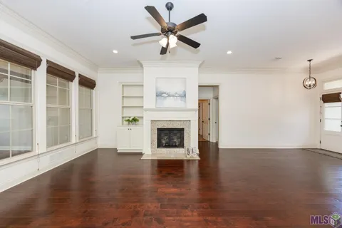 $428,500 | 9797 Market W Drive, Baton Rouge, LA 70810