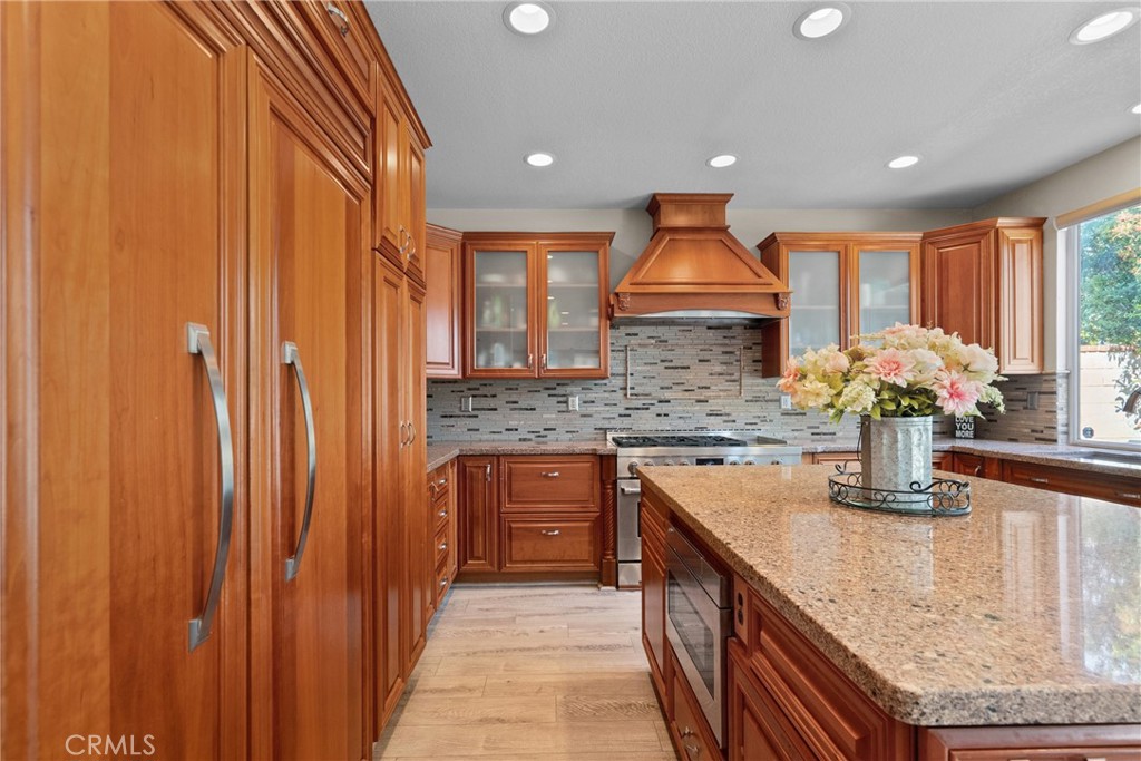 82 Springfield Mission Viejo, CA 92692 - Photo 21 of 68 Gourmet Kitchen