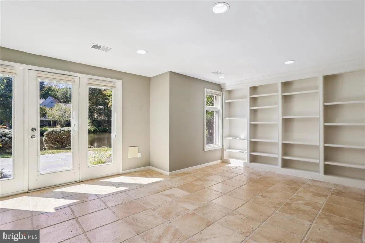 1460 Waterfront Road Reston, VA 20194 - Photo 45 of 59