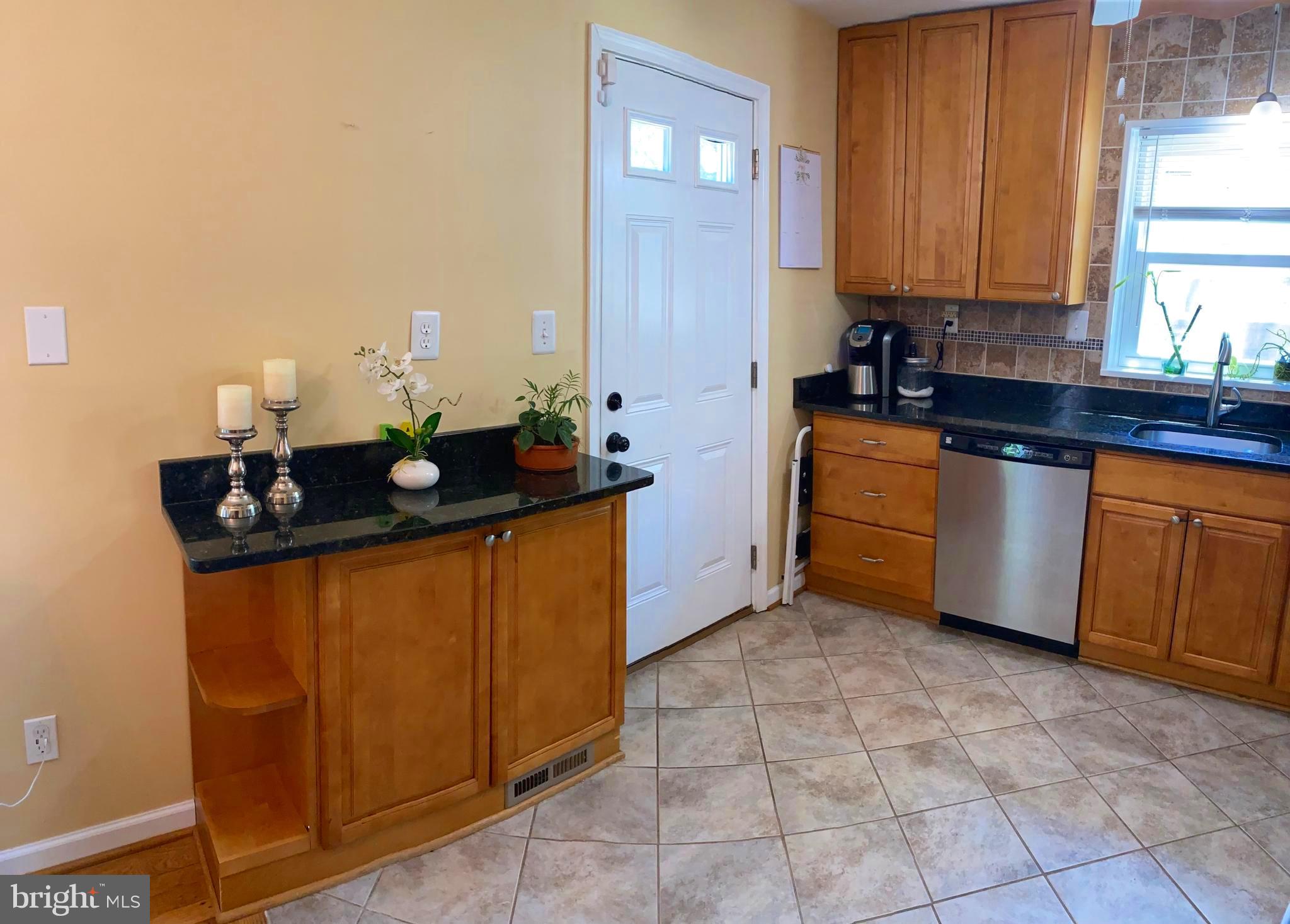 6802 Decatur Place Hyattsville, MD 20784 - Photo 5 of 37 Gallery Image 5