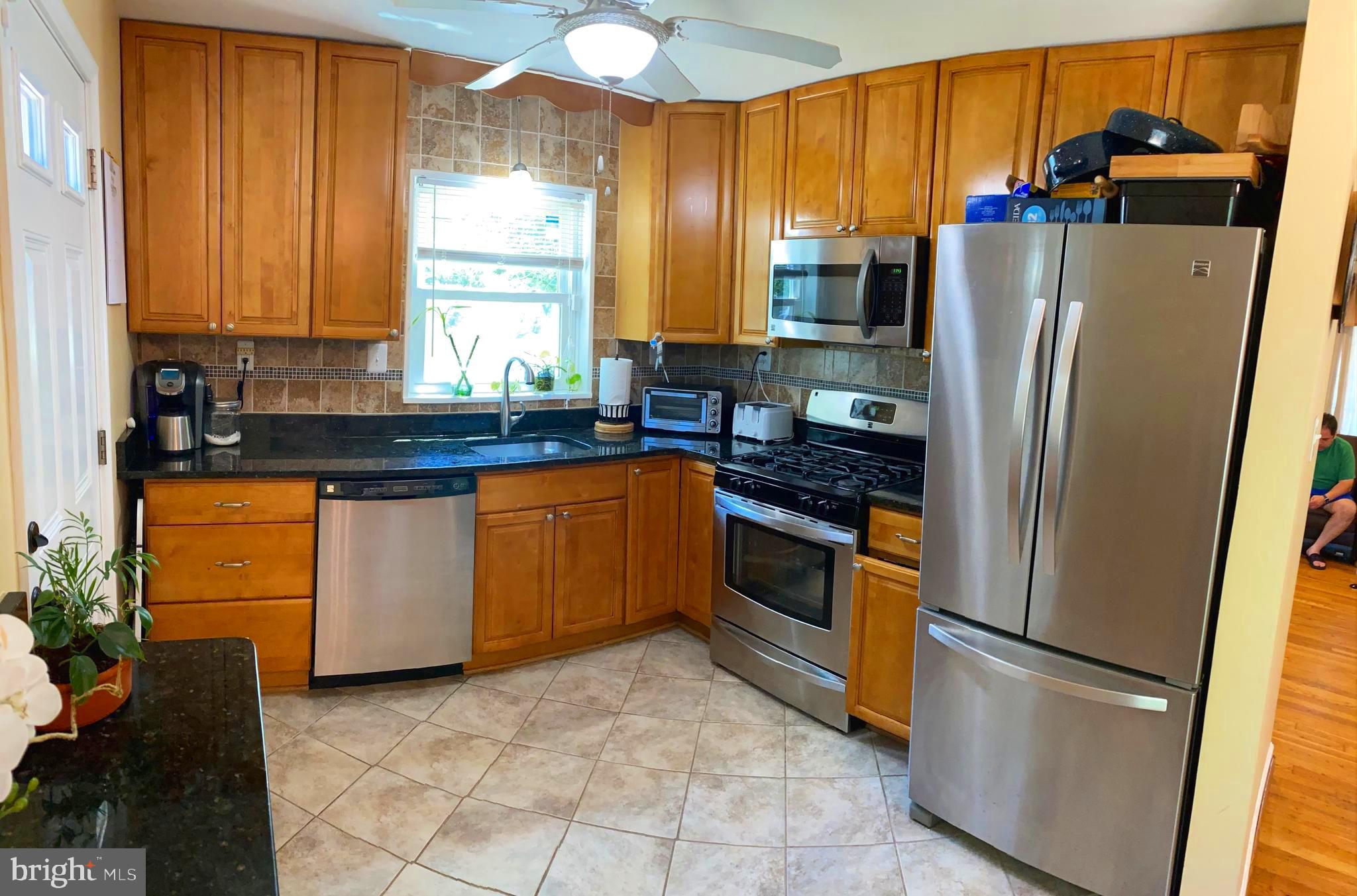 6802 Decatur Place Hyattsville, MD 20784 - Photo 7 of 37 Gallery Image 7