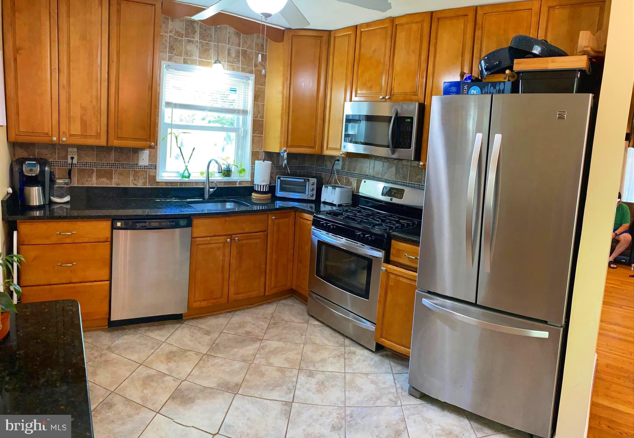 6802 Decatur Place Hyattsville, MD 20784 - Photo 8 of 37 Gallery Image 8