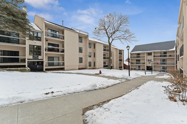 $399,000 | 349 Pearl Street, Unit 225, Burlington, VT 05401
