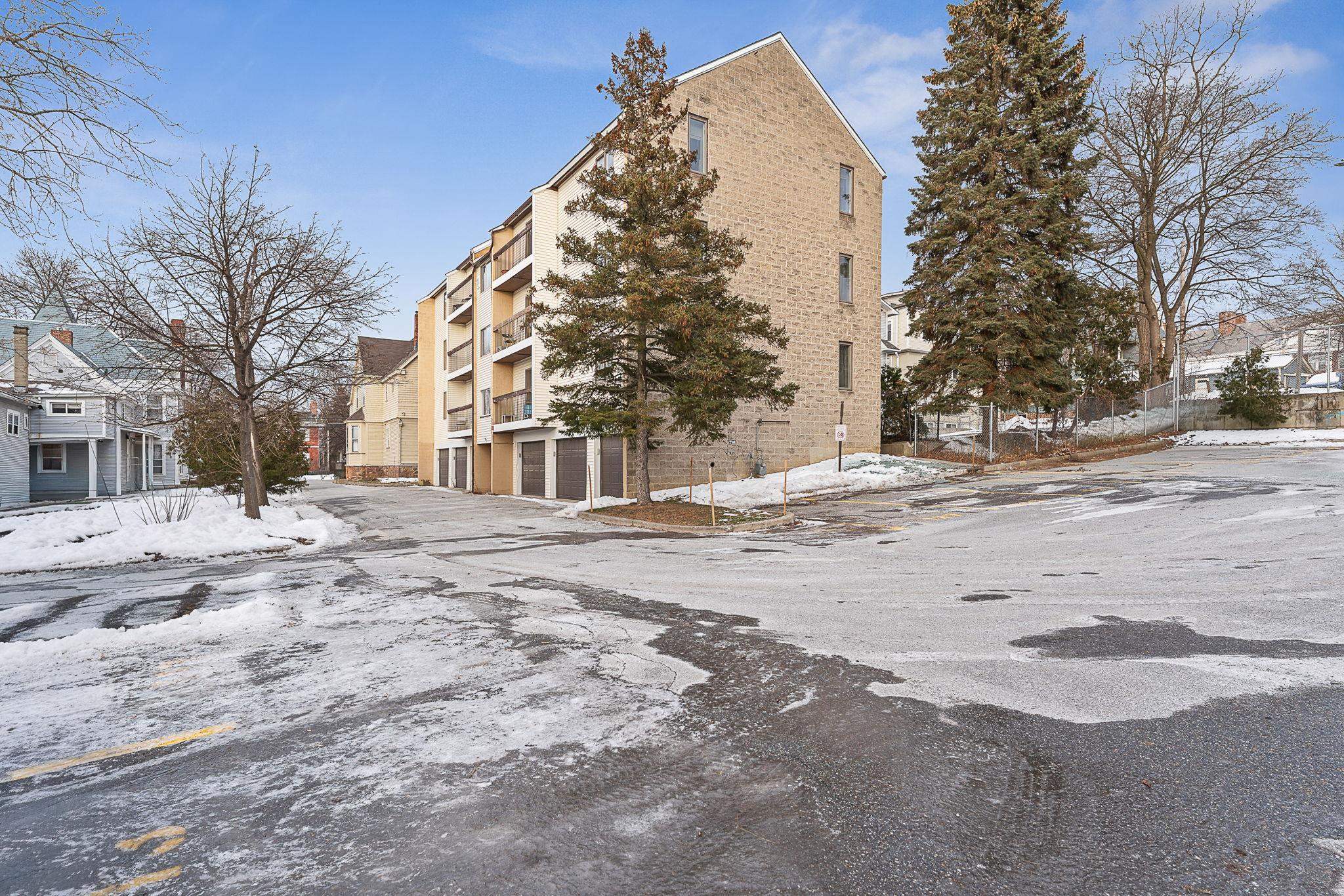 349 Pearl Street, Unit 225 Burlington, VT 05401 - Photo 18 of 20