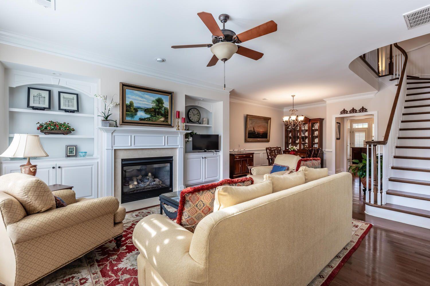 1465 Clancy Road Mount Pleasant, SC 29466 - Photo 3 of 35 3