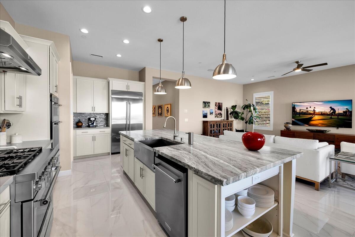 97 Zinfandel Rancho Mirage, CA 92270 - Photo 17 of 68 15-16