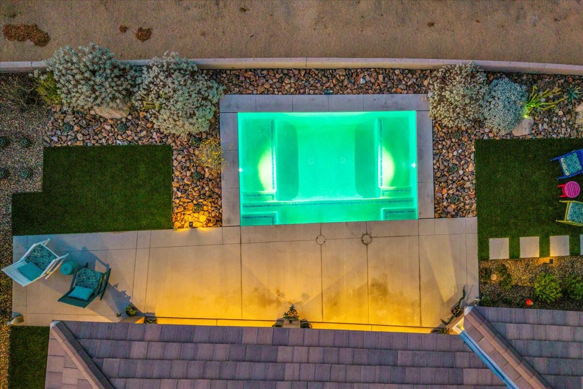 97 Zinfandel Rancho Mirage, CA 92270 - Photo 40 of 50 a view of outdoor space and swimming pool