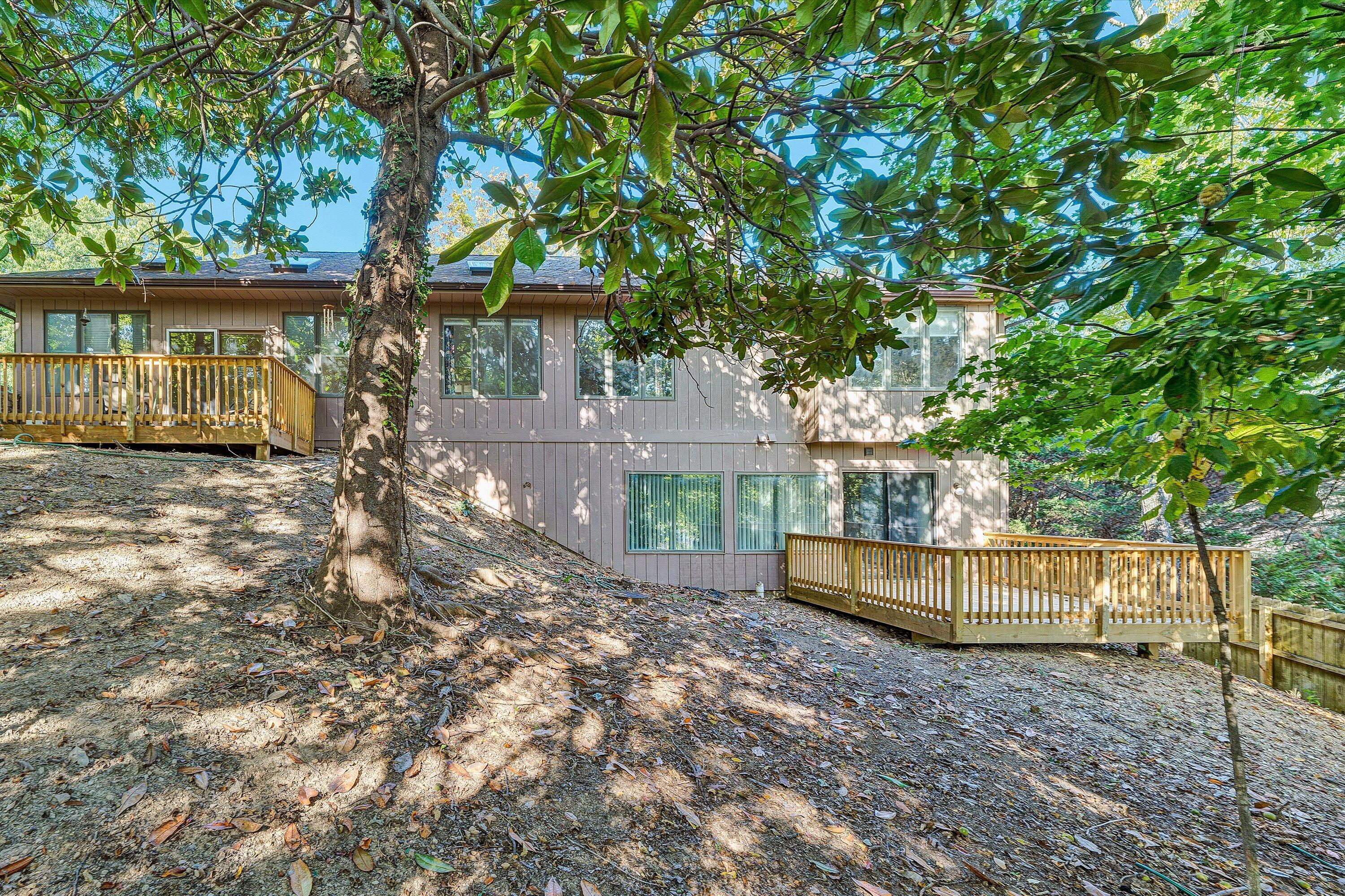 3318 One Oak Road Roanoke, VA 24018 - Photo 41 of 43 a view of a house with a yard