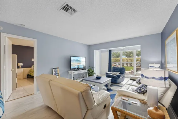 $2,000 | 1130 Cactus Terrace, Unit 45C, Delray Beach, FL 33445