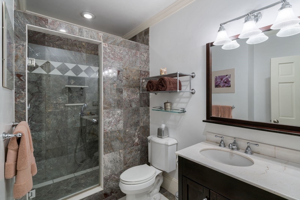 322 Beacon Street, Unit 3 Boston, MA 02116 - Photo 14 of 24