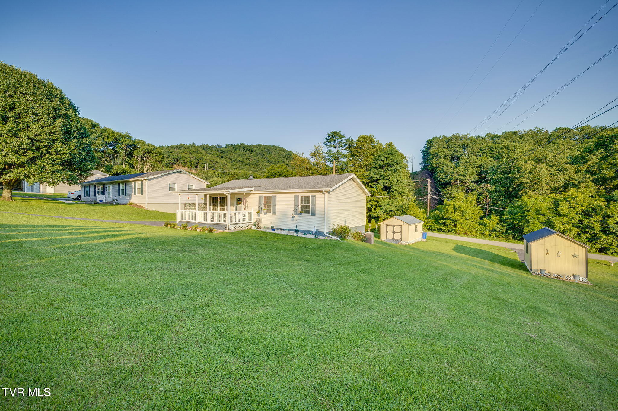 18160 Ridgeview Drive Abingdon, VA 24211 - Photo 3 of 42 003