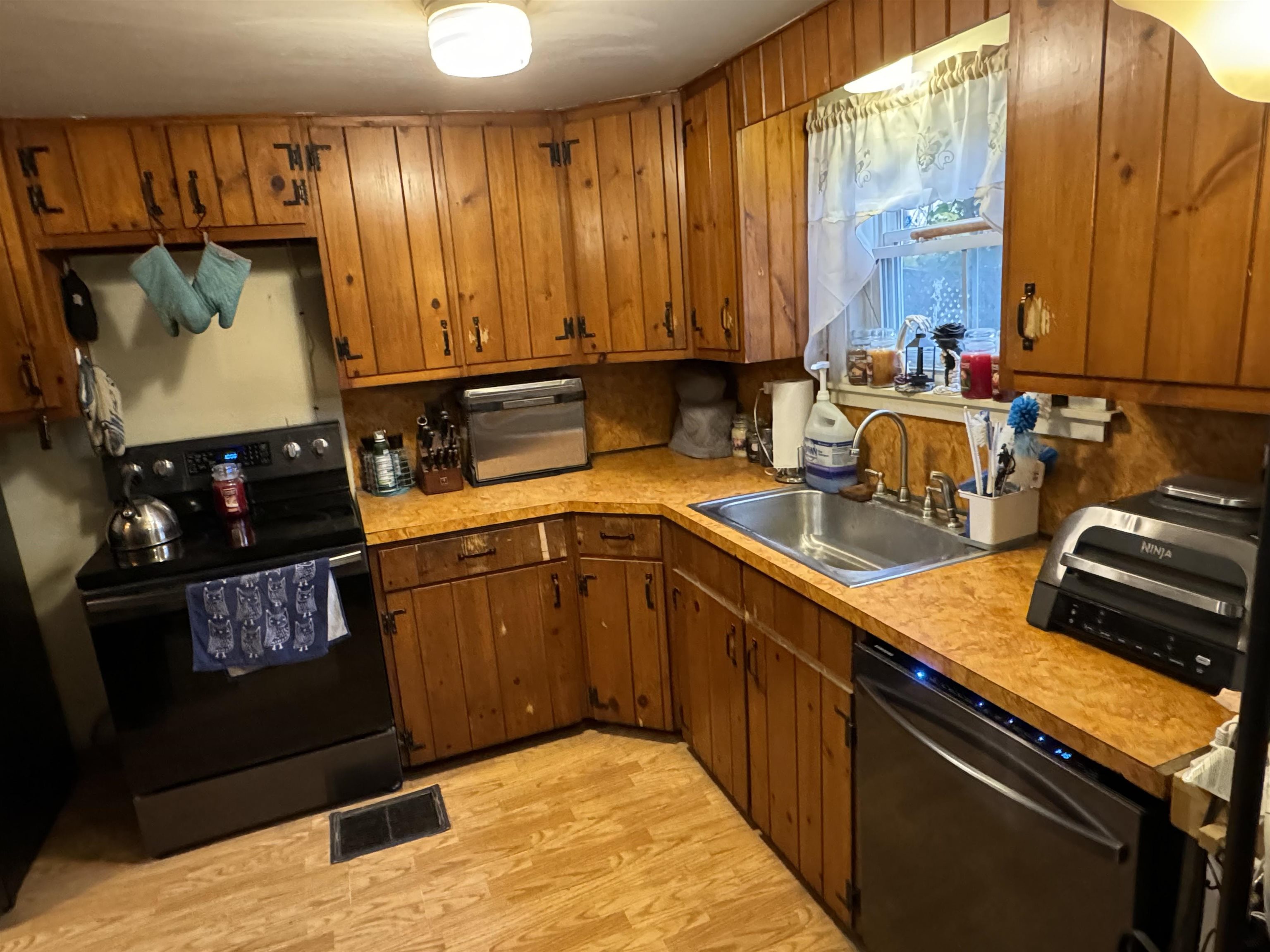 25.5 Union Street Windsor, VT 05089 - Photo 8 of 14