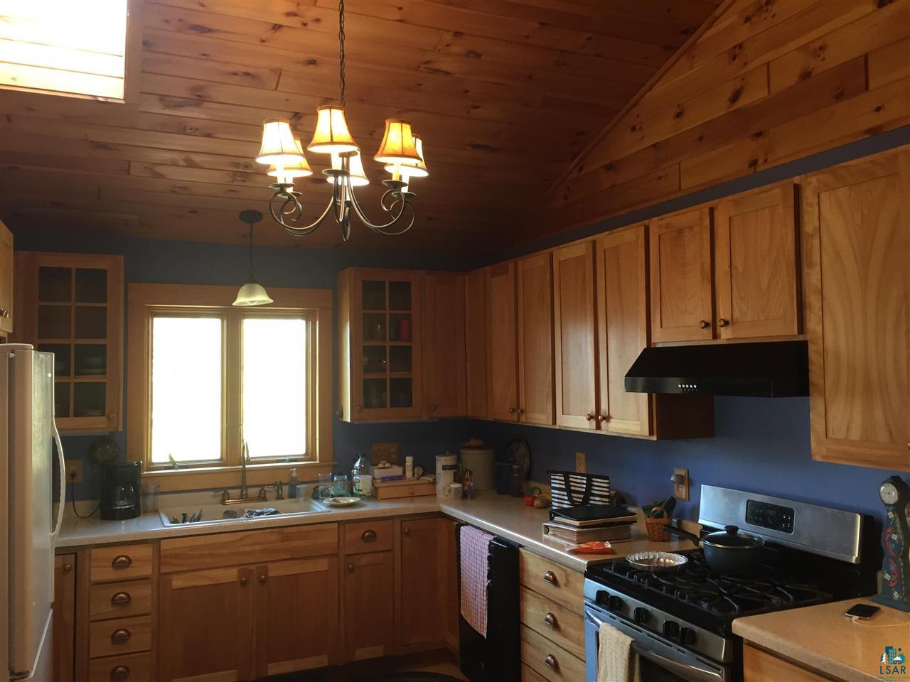 674 Deerview Road Two Harbors, MN 55616 - Photo 3 of 23