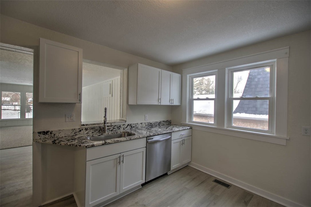 235 Park Place Decatur, IL 62522 - Photo 19 of 39 Gallery Image 19