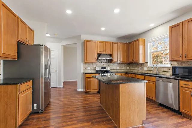 $525,000 | 54 Meadows Drive, Gilberts, IL 60136