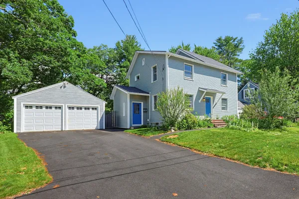 $599,000 | 20 Summit Park Avenue, Portland, ME 04103