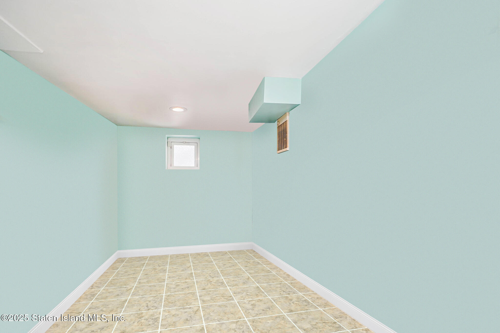 116 Coursen Place Staten Island, NY 10304 - Photo 18 of 22 Office Storage in basement