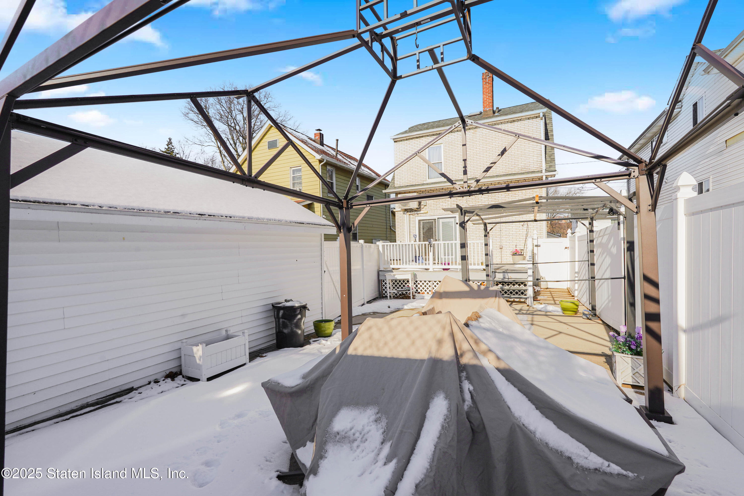 116 Coursen Place Staten Island, NY 10304 - Photo 21 of 22 Backyard