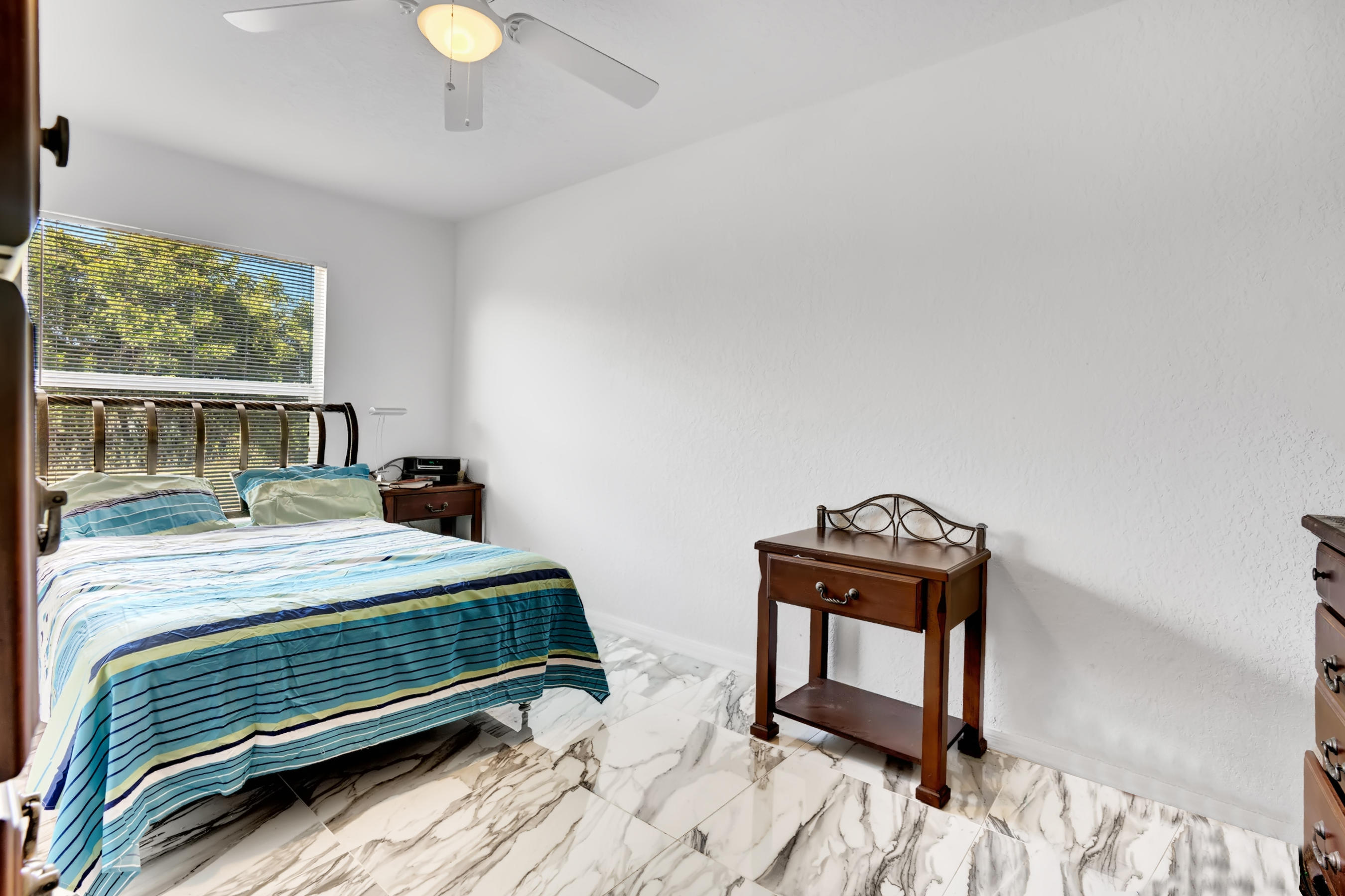 1476 West 31st Street Riviera Beach, FL 33404 - Photo 11 of 20 DSC07535