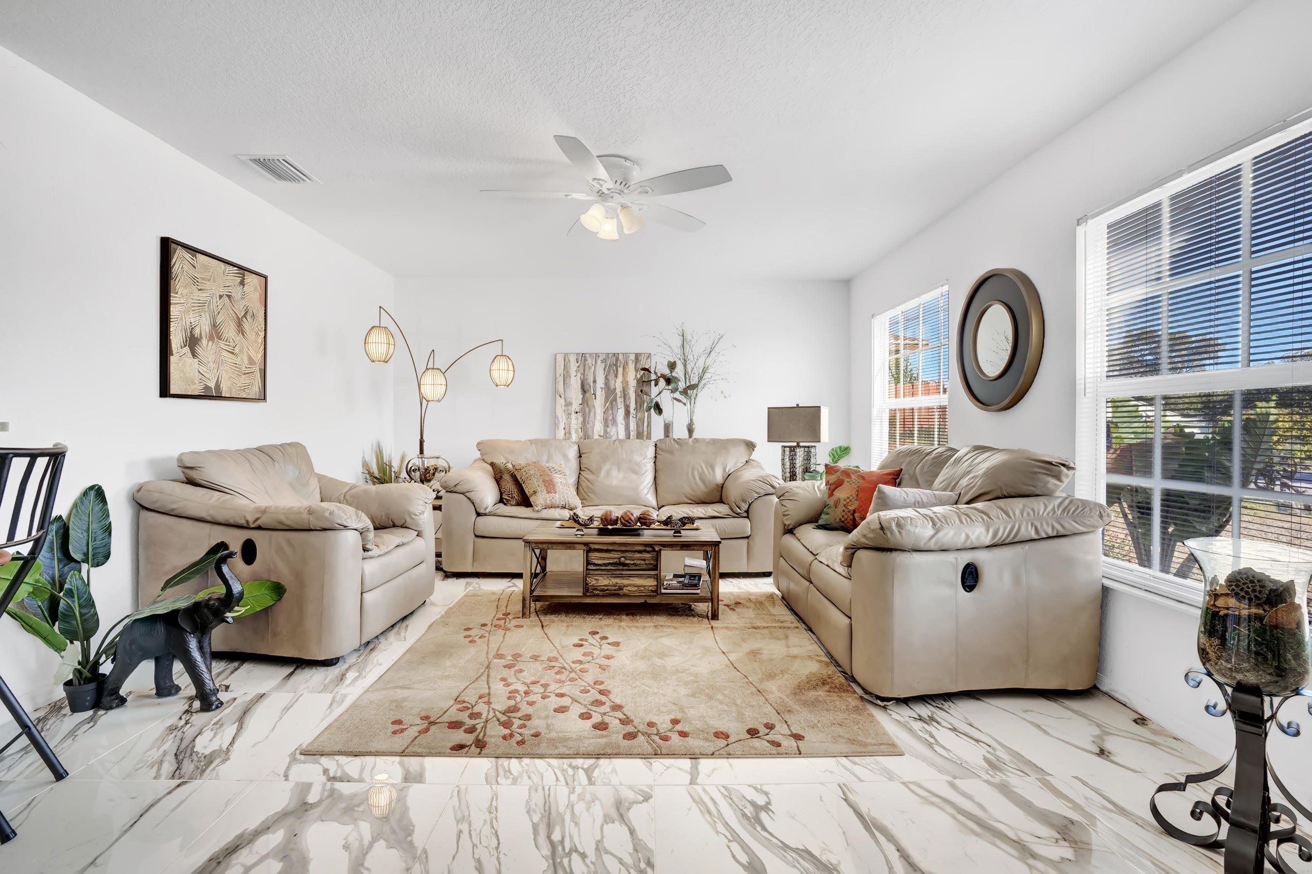 1476 West 31st Street Riviera Beach, FL 33404 - Photo 3 of 20 DSC07515