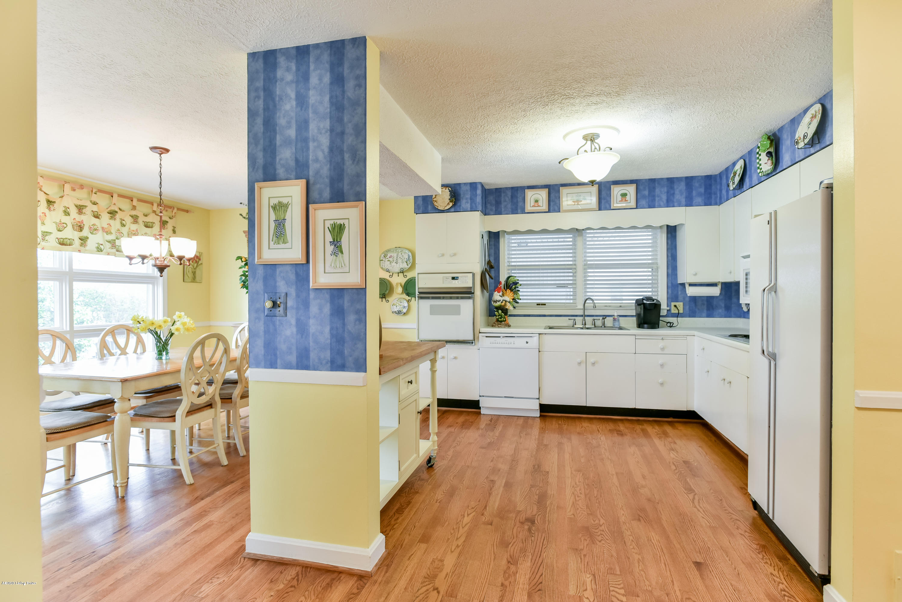 4705 Clarmar Road Louisville, KY 40299 - Photo 11 of 45 The kitchen is open to the dining room for open concept living and ease of entertainment