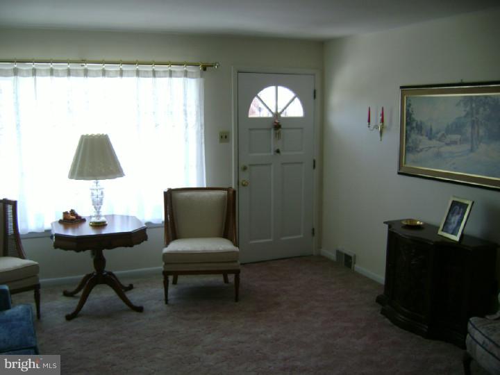 1716-18 Ripley Street Philadelphia, PA 19111 - Photo 3 of 25 Living Room