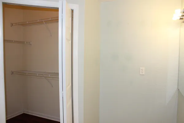 $1,795 | 2801 Chancellorsville Drive, Unit 1302, Tallahassee, FL 32312