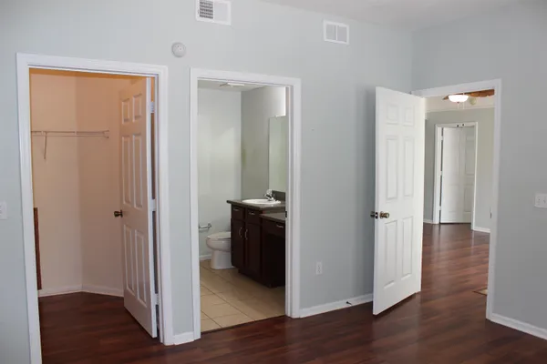$1,795 | 2801 Chancellorsville Drive, Unit 1302, Tallahassee, FL 32312