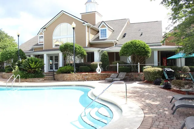 $1,950 | 2801 Chancellorsville Drive, Unit 1302, Tallahassee, FL 32312