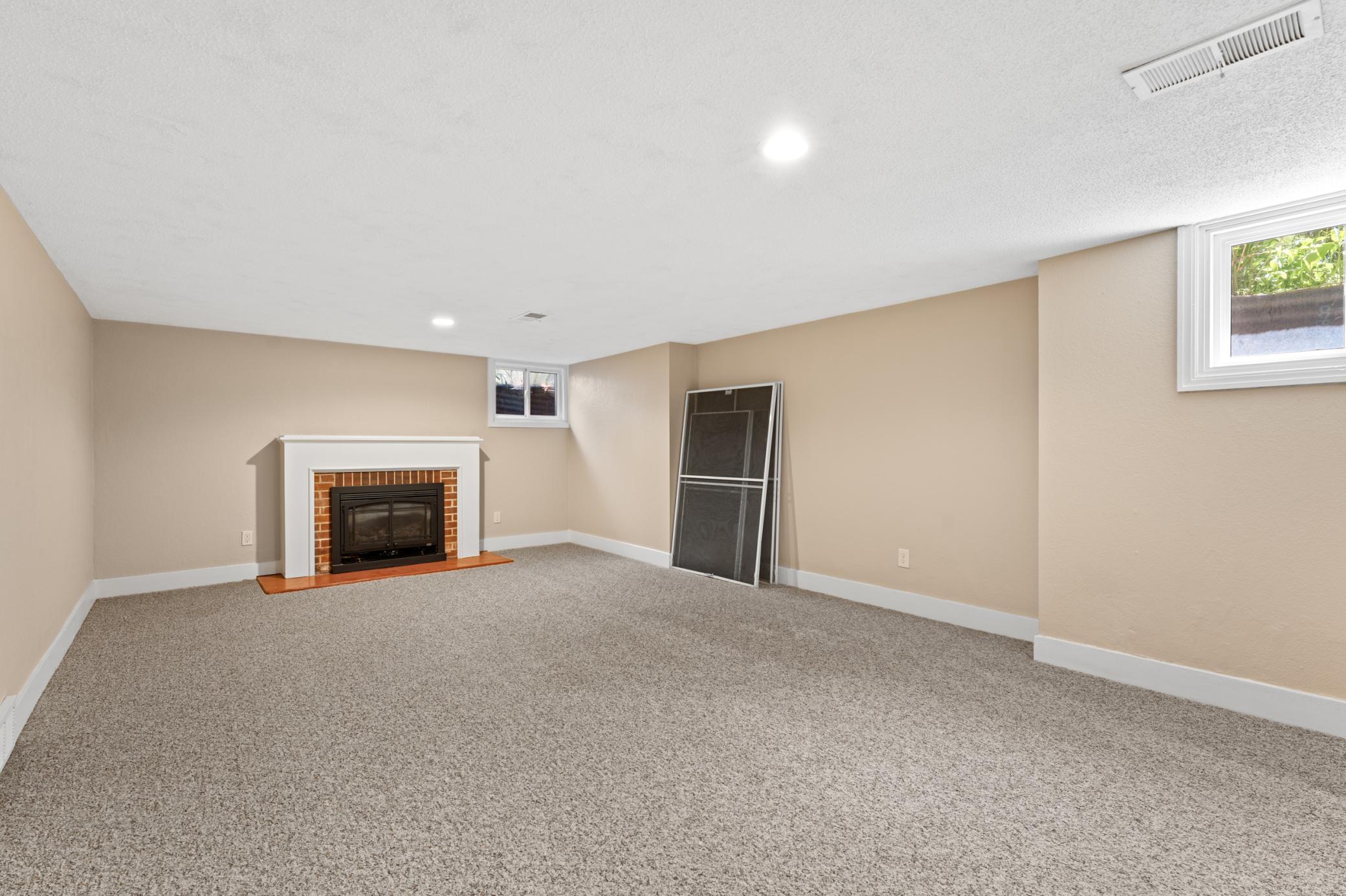 827 10 1/2 Street Southwest Rochester, MN 55902 - Photo 30 of 45