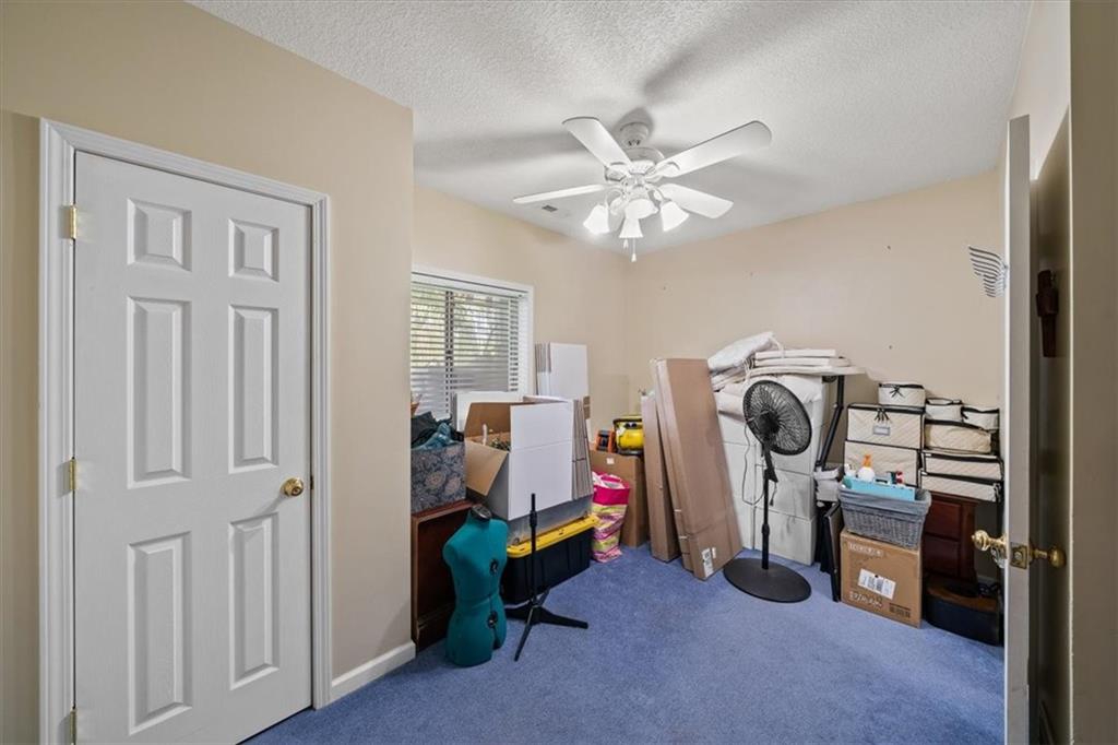 2248 Iowa Road Ottawa, KS 66067 - Photo 28 of 37