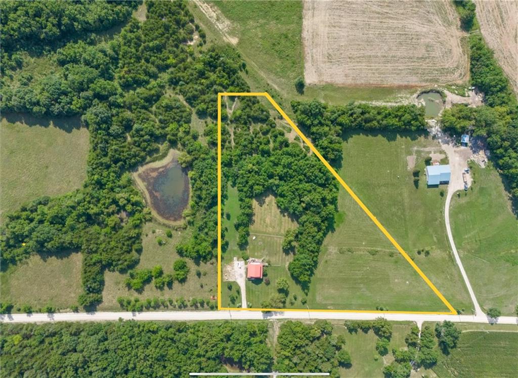 2248 Iowa Road Ottawa, KS 66067 - Photo 4 of 37