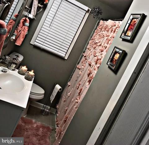 1054 Middleborough Road Baltimore, MD 21221 - Photo 11 of 20 upper level bathroom