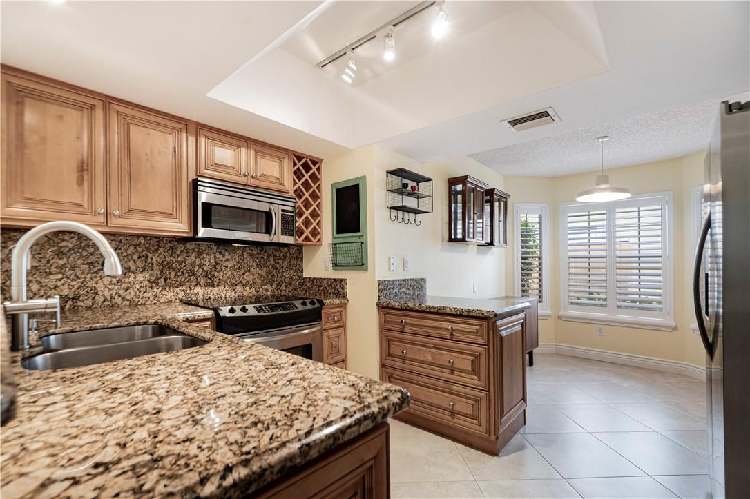 21419 Fairfield Lane Boca Raton, FL 33431 - Photo 25 of 50 Photo 25
