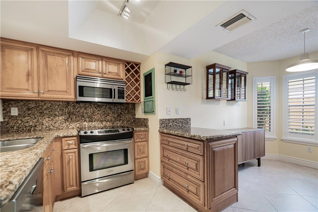 21419 Fairfield Lane Boca Raton, FL 33431 - Photo 27 of 50 Photo 27
