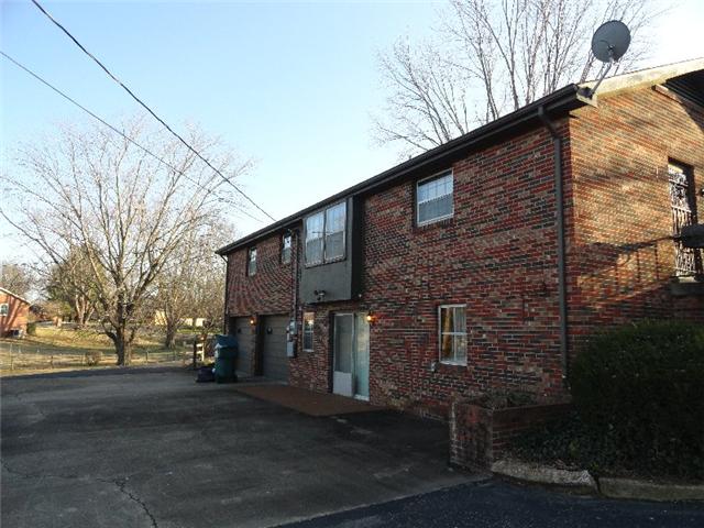 2109 Post Road Clarksville, TN 37043 - Photo 4 of 20 Rear view of this great home with a 2 car garage and finished basement.