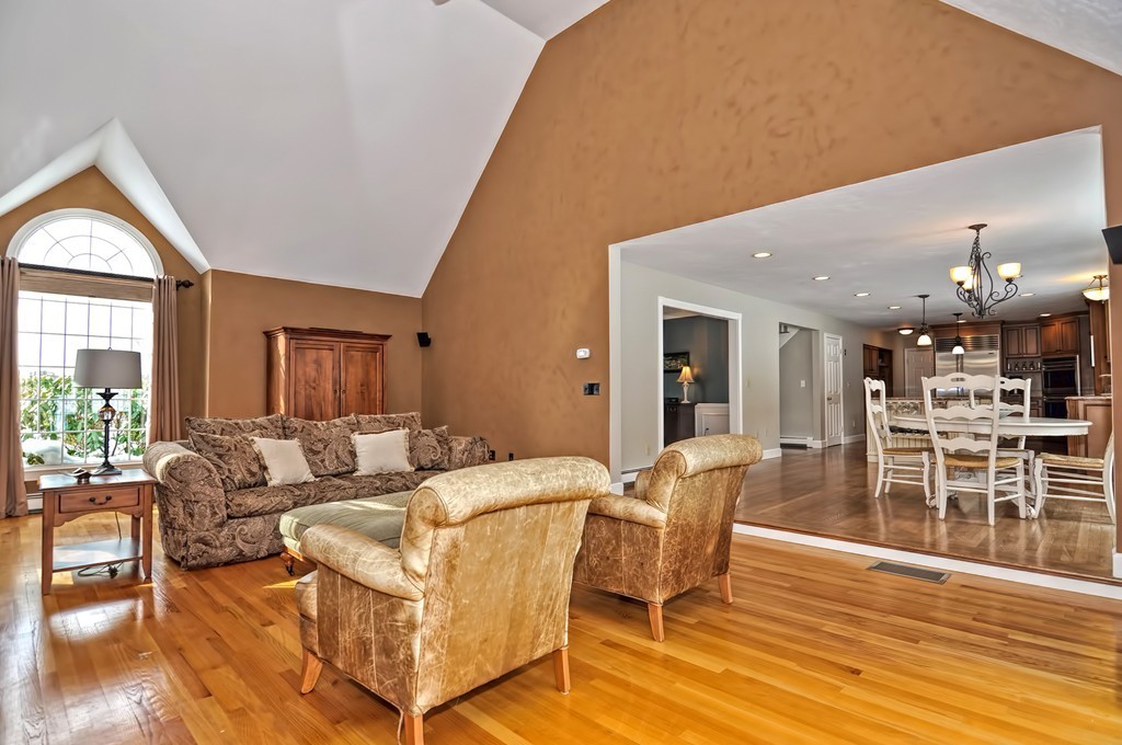 95 Autumn Road Wrentham, MA 02093 - Photo 8 of 29