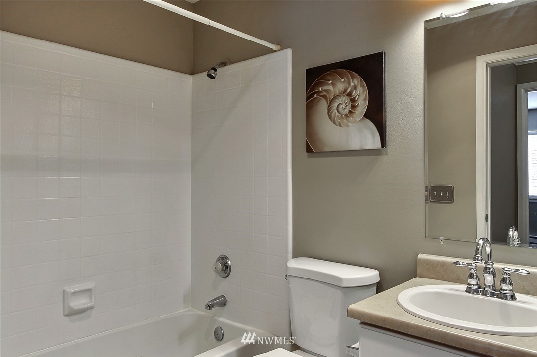 33020 10th Avenue Southwest, Unit F202 Federal Way, WA 98023 - Photo 13 of 22