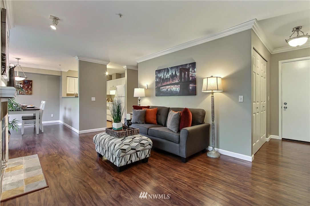 33020 10th Avenue Southwest, Unit F202 Federal Way, WA 98023 - Photo 4 of 22