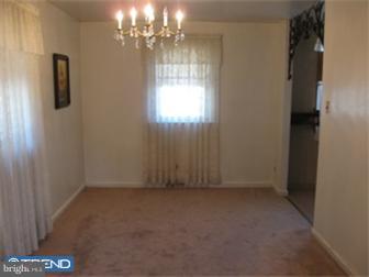 4043 Lasher Road Drexel Hill, PA 19026 - Photo 4 of 12 Gallery Image 4