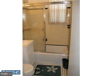 4043 Lasher Road Drexel Hill, PA 19026 - Photo 10 of 12 Gallery Image 10