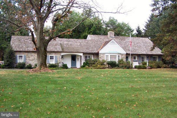 1233 Cornwall Road Lebanon, PA 17042 - Photo 1 of 21 Gallery Image 1