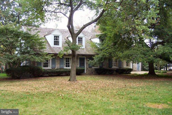 1233 Cornwall Road Lebanon, PA 17042 - Photo 3 of 21 Gallery Image 3